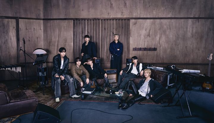 방탄소년단 '아리랑', 日 오리콘 주간차트 3관왕…첫주 최다 다운로드 신기록