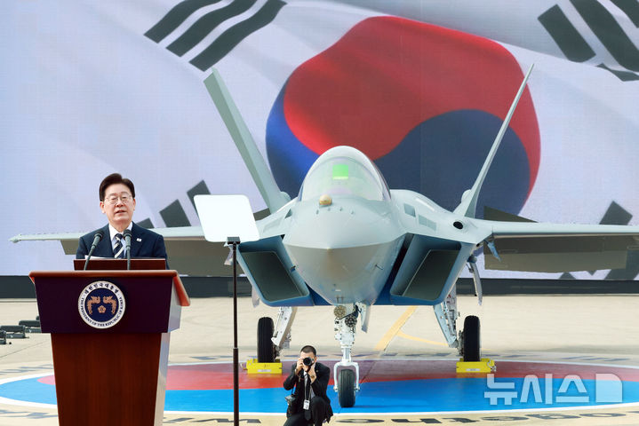 이재명 대통령, "KF21 방위산업 4대 강국 도약 발판" [뉴시스Pic]
