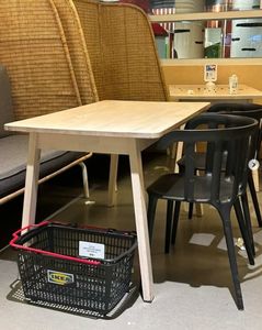 "직원이 치울 거야"…이케아에서 자녀에게 '민폐' 가르친 부모 '공분'