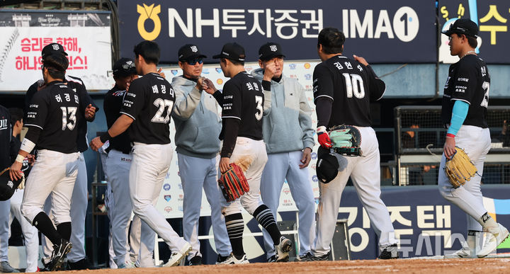 KT와 두산, 프로야구에서 각각 극적인 승리와 패배 설욕