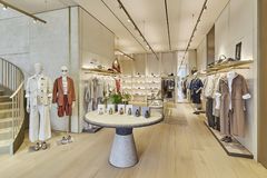 브루넬로 쿠치넬리, 청담 플래그십에서 26SS 프레젠테이션