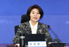 與 정책위 "전세버스처럼 고유가 지원 사각지대 해소…5대 분야 증액 추진"