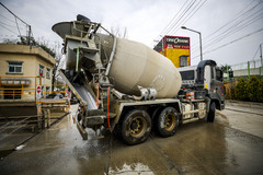 "버티는 건 4월까지"…러·우급 충격에 건설업계 '초비상'[건설 현장 중동 쇼크③]