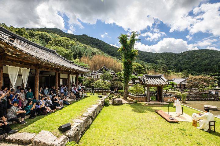 지역 예술축제, 통영국제음악제 시작으로 '유통 거점' 본격화