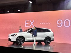 [현장] 이윤모 볼보車코리아 대표 "EX90, 가장 공격적 가격정책…年2000대 판매목표"