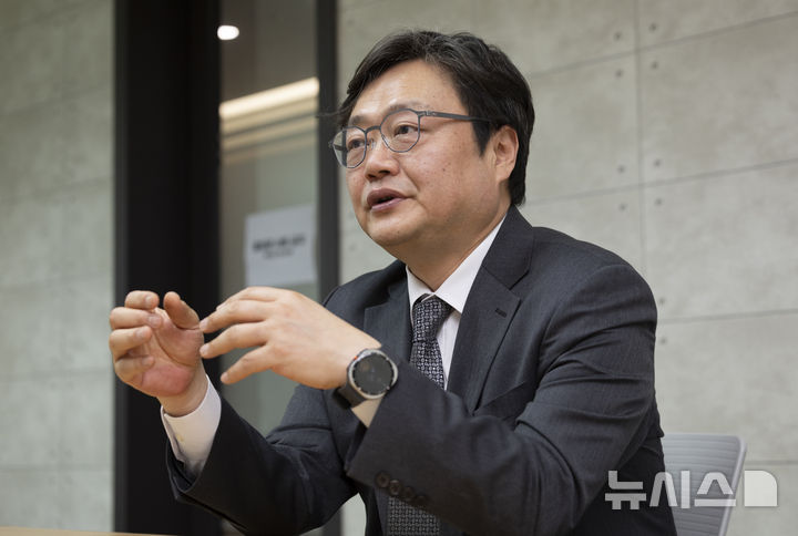 백종우 자살예방협회장 “자살은 ‘내몰린 죽음’…예방법 1조부터 바꿔야” [함께家]