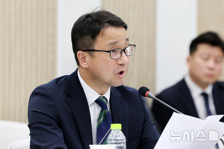 한병도 "尹파면 1년…불법계엄 막는 개헌해야"