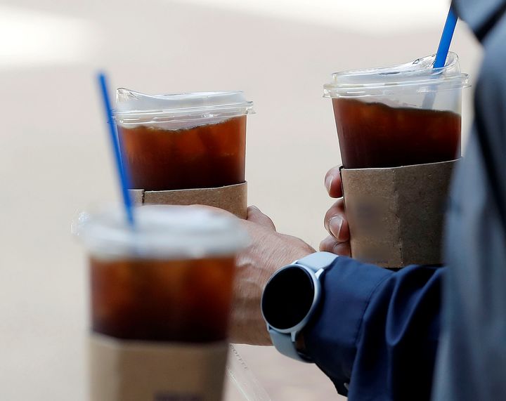 "위장 비명 지른다"…차가운 아아 한 잔, 그래도 못 끊겠다면