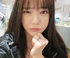 '법조인과 열애' 서유리, 왼손 약지 반지 눈길