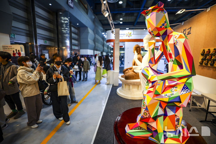 "MZ 사로잡은 힙불교" 2026 서울국제불교박람회 개막 [뉴시스Pic]