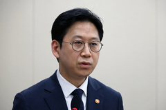 정부, 통신3사에 '환골탈태' 쇄신 주문…AI인프라 투자 확대 요구