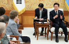 이 대통령, 美상원의원단에 '대미 투자·원자력 협력' 지지 요청