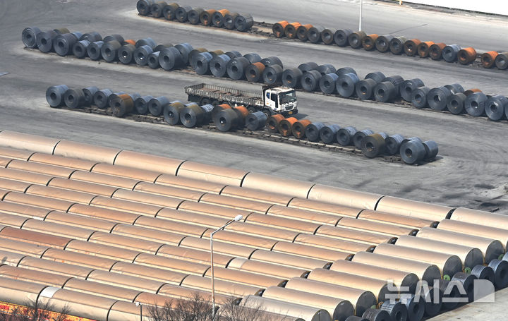 美, 철강 파생상품 25% 관세…정부 대응 고심