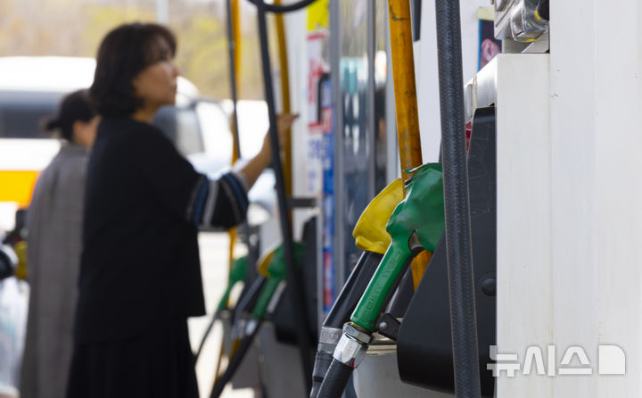 중동 전쟁 심화로 요동치는 국제 유가