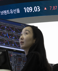 트럼프, 호르무즈 최후통첩 다시 꺼내자…유가↑·증시선물↓