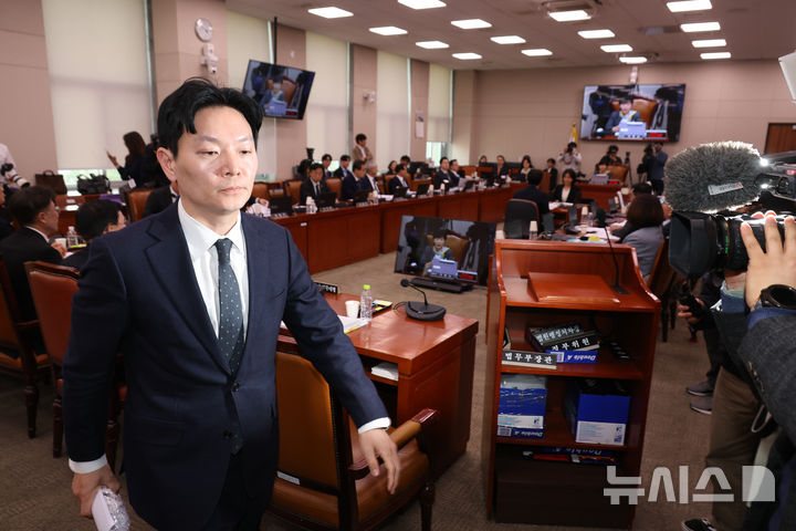 국조특위서 퇴장당한 박상용 검사