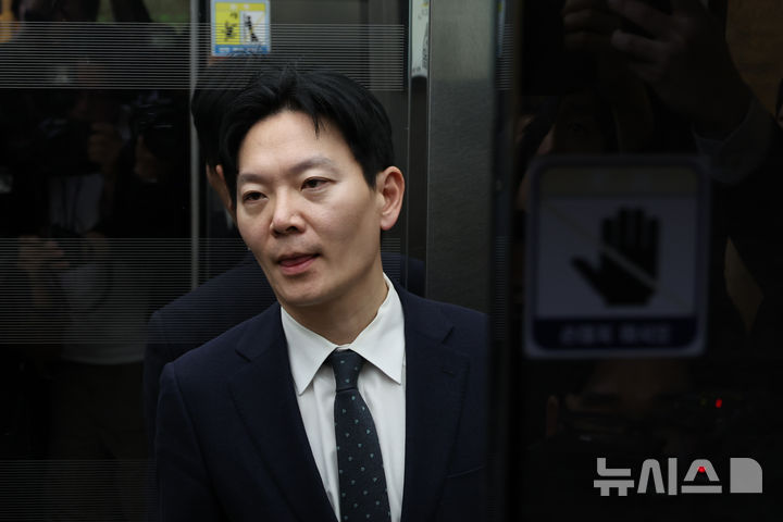 국조특위 퇴장당한 박상용 검사