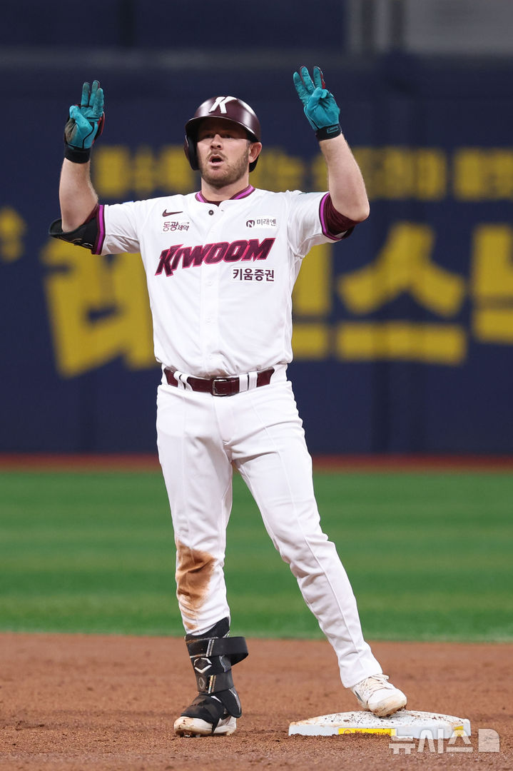 키움 브룩스 '점수 내자'