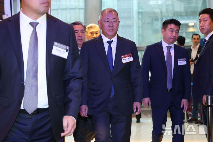 한-프 경제계 미래 대화 참석하는 정의선 회장