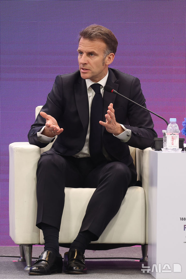 발언하는 마크롱 프랑스 대통령