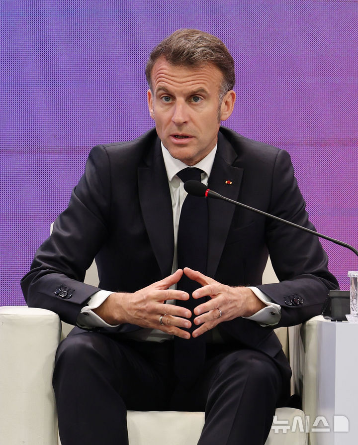 발언하는 마크롱 프랑스 대통령