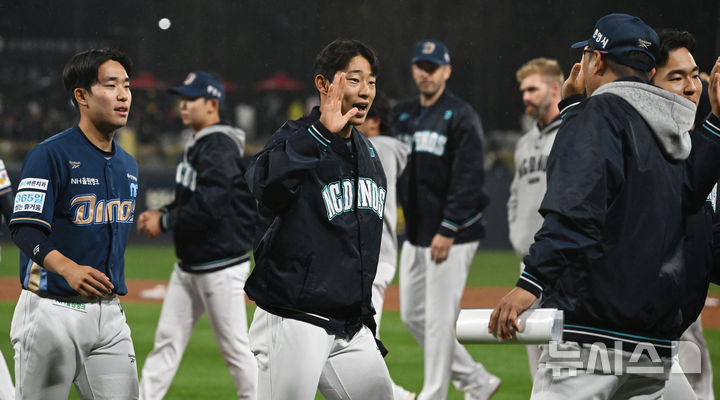 NC, KIA 상대로 승리…1위 올라