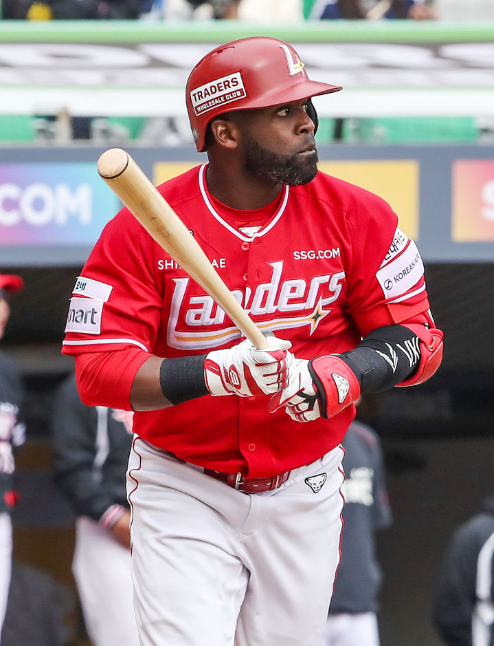 SSG와 NC, KBO리그 공동 선두…신유빈 월드컵 4강 진출