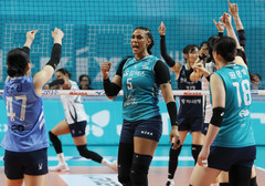 GS칼텍스가 만든 '언더독 반란'…하위권 예상 뒤집고 정상에 서다