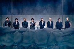 8년 시간이 빚어낸 위로…스트레이 키즈, '스테이'라는 우주를 유영하다