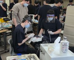 동아제약 "경희대 치대 봉사동아리 의료봉사 물품지원"