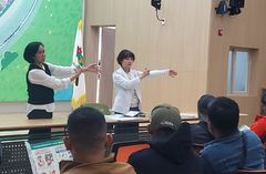 횡성군, 외국인 계절근로자 '진드기 감염병 예방 교육'