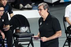 배구연맹, 현대캐피탈 블랑 감독에 유감 표명…"지속적으로 부적절 언행"