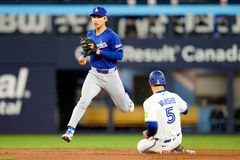 김혜성, 빅리그 복귀 후 순항…토론토전서 시즌 첫 2루타