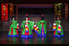 '저 멀리' 있던 궁, 내 삶 속으로…궁중문화축전, 관람 넘어 향유로(종합)