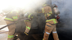 경북 칠곡 세차장서 화재…인명 피해 없어