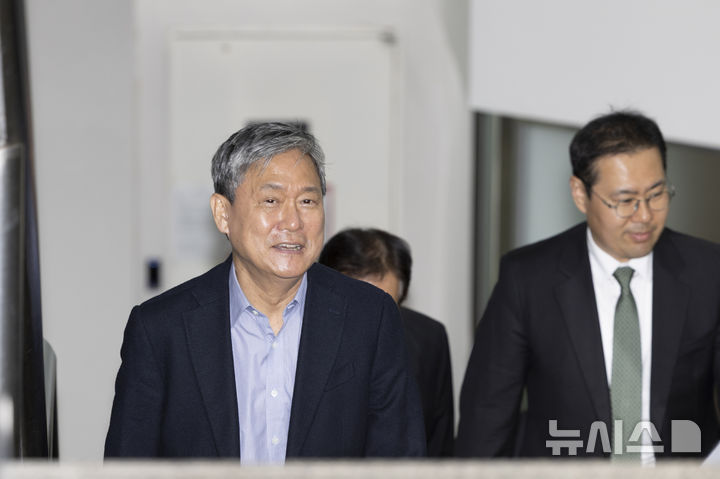 檢 '배임 혐의' 김성수 前카카오엔터 대표 2심도 징역 10년 구형