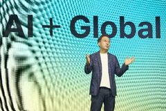 윤호영 카카오뱅크 대표 "스테이블코인 결제·투자 M&A 기회 모색"