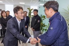 박윤영 KT 대표, 현장영업 담당 토탈영업센터 찾아 격려