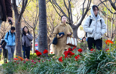 4월에 꺼내 입은 패딩