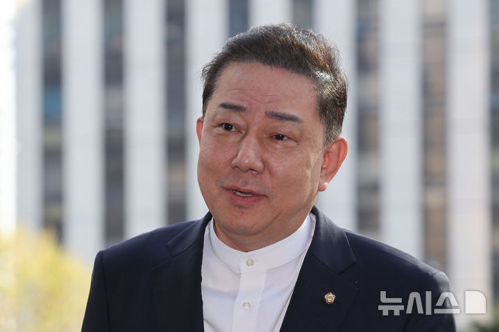 김병기, 경찰 6차 조사 출석… "너무 많이 부르는 것 같아… 성실하게 소명" [뉴시스Pic]