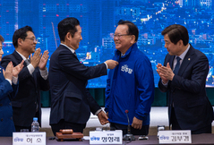 민주당, 대구서 김부겸 지원 사격… 정청래 "金은 선거 이길 필승카드" [뉴시스Pic]
