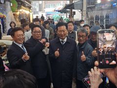 정청래 "하정우 수석, 얼마나 소중한 가치 있으면 당에서 요청하겠나"