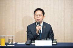 배경훈 부총리 '보안 정책 쇄신' 주문에 통신3사 CEO "환골탈태"(종합)