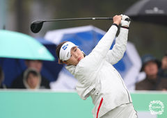 김민솔, 시즌 첫 승 도전…KLPGA 투어 iM금융오픈 1R 단독 선두