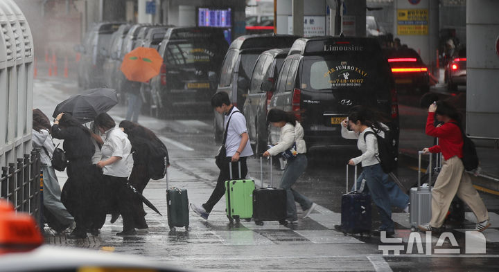 제주, 대체로 흐리고 낮 최고 21도…저녁부터 가끔 비
