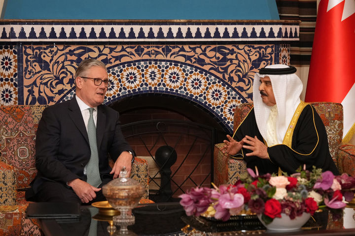 바레인 국왕과 회담하는 스타머 영국 총리