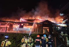 부산 기장군 음식점 한밤 불…5시간 만에 진화