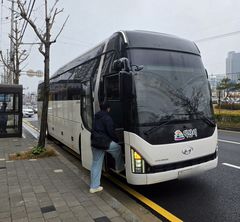 익산시, 직원 통근버스 시범 운영…13일부터 2개 노선