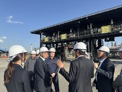 중동 변수에 아스팔트 공급 비상…국토부, 긴급 점검