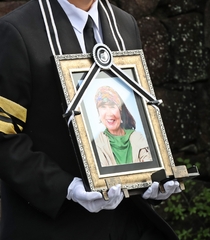 윤슬 위 번진 추모물결…서명숙 제주올레 이사장 영결식